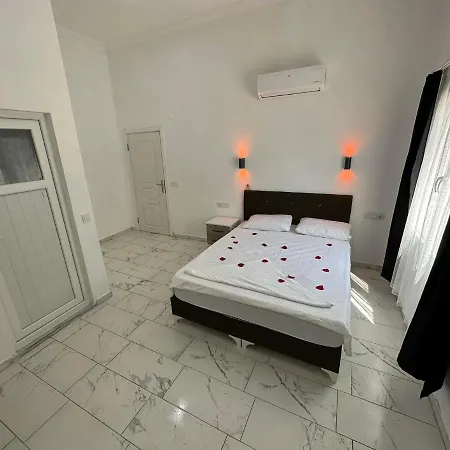 Tom London Apart Aparthotel *
