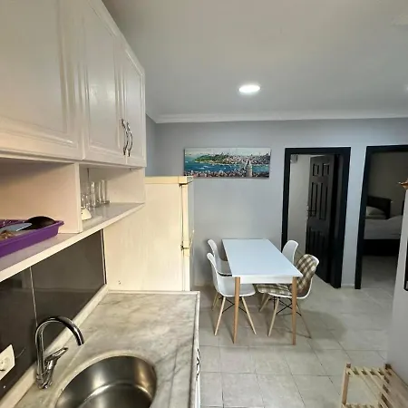 Tom London Apart Fethiye